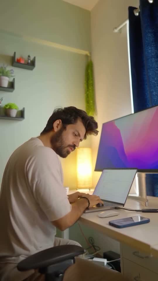 Axis Bank - Travel influencer marketing campaign video by DigiStreet Media - The call before the trip
