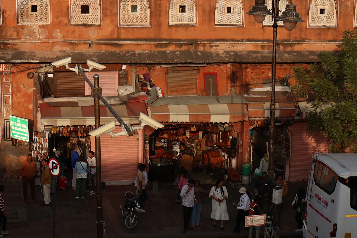 Local market street in Jaipur where Hindi content connects retail brands with city buyers